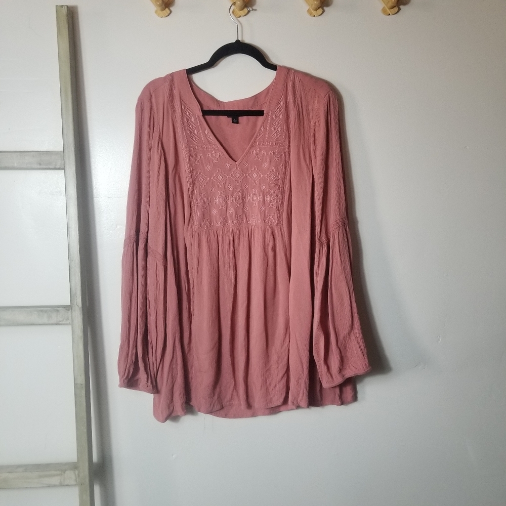 TORRID WOMEN'S EMBROIDERED V-NECK BLOUSE SIZE 4 (4X)